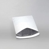 POLY Bubble Mailer. Mails 1 CD Case